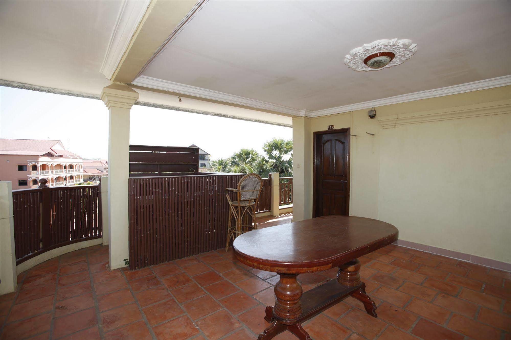 Oral D'Angkor Guest House Сиемрип Экстерьер фото